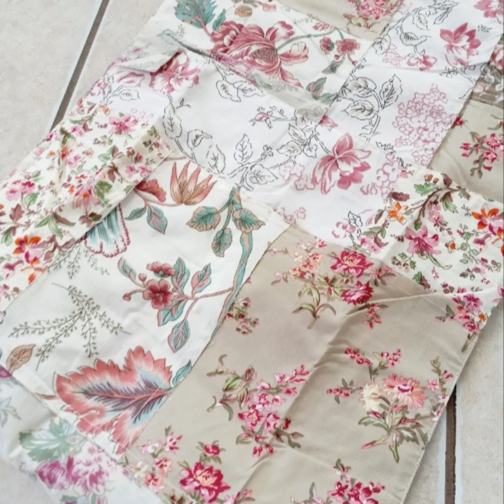 Pottery Barn Vintage Floral Patchwork Table Runner 18